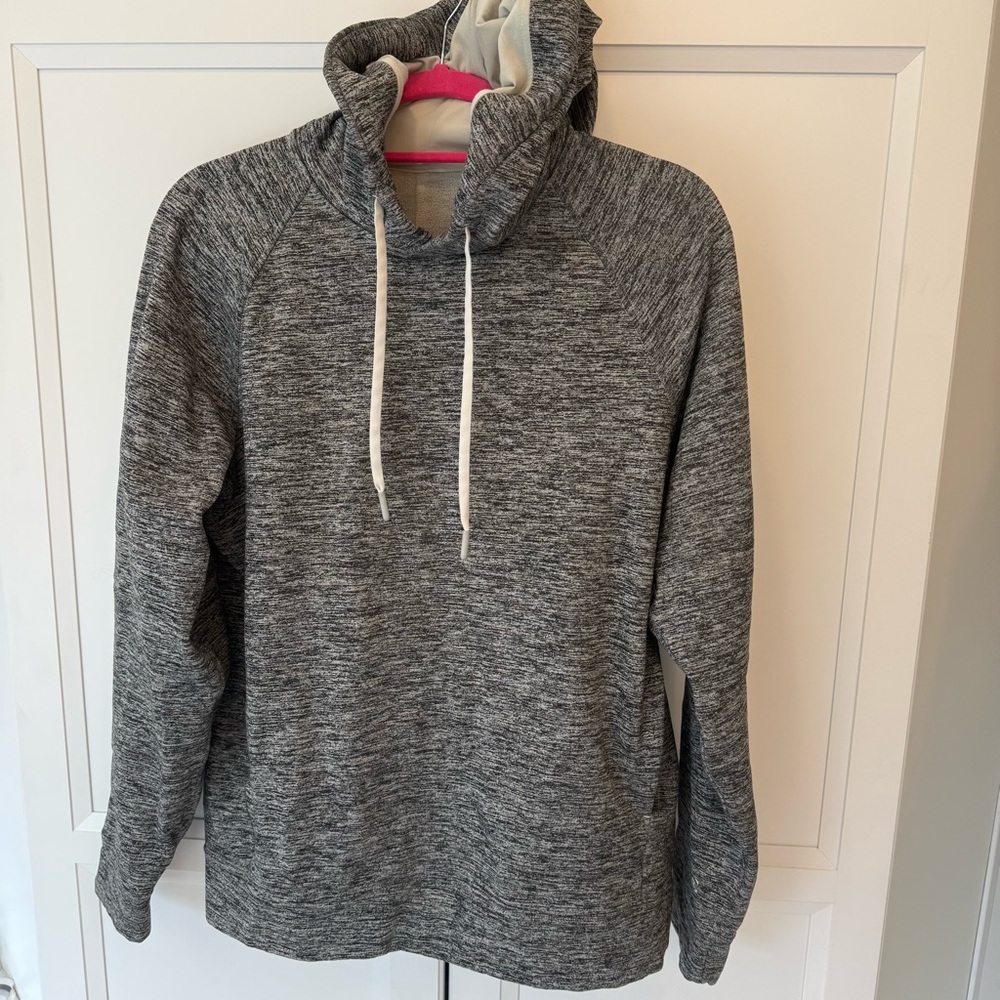 Lululemon Men’s Gray Pullover Hoodie with Drawstrings